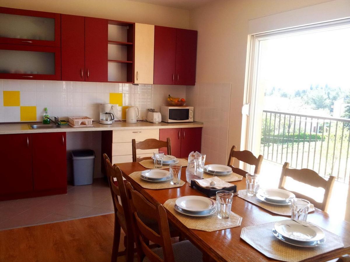 Apartment Maria - Comfortable Каштела Экстерьер фото