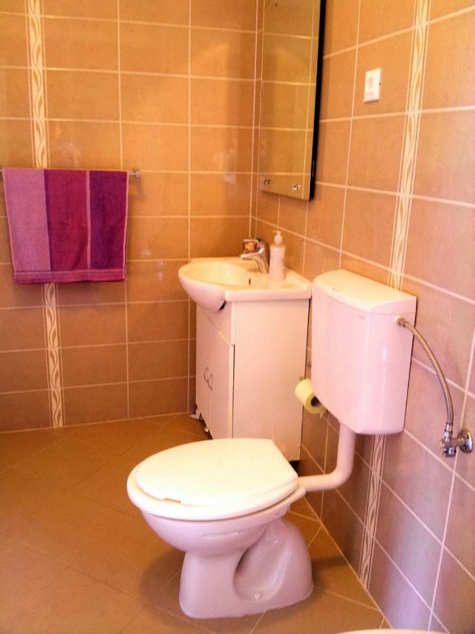 Apartment Maria - Comfortable Каштела Экстерьер фото